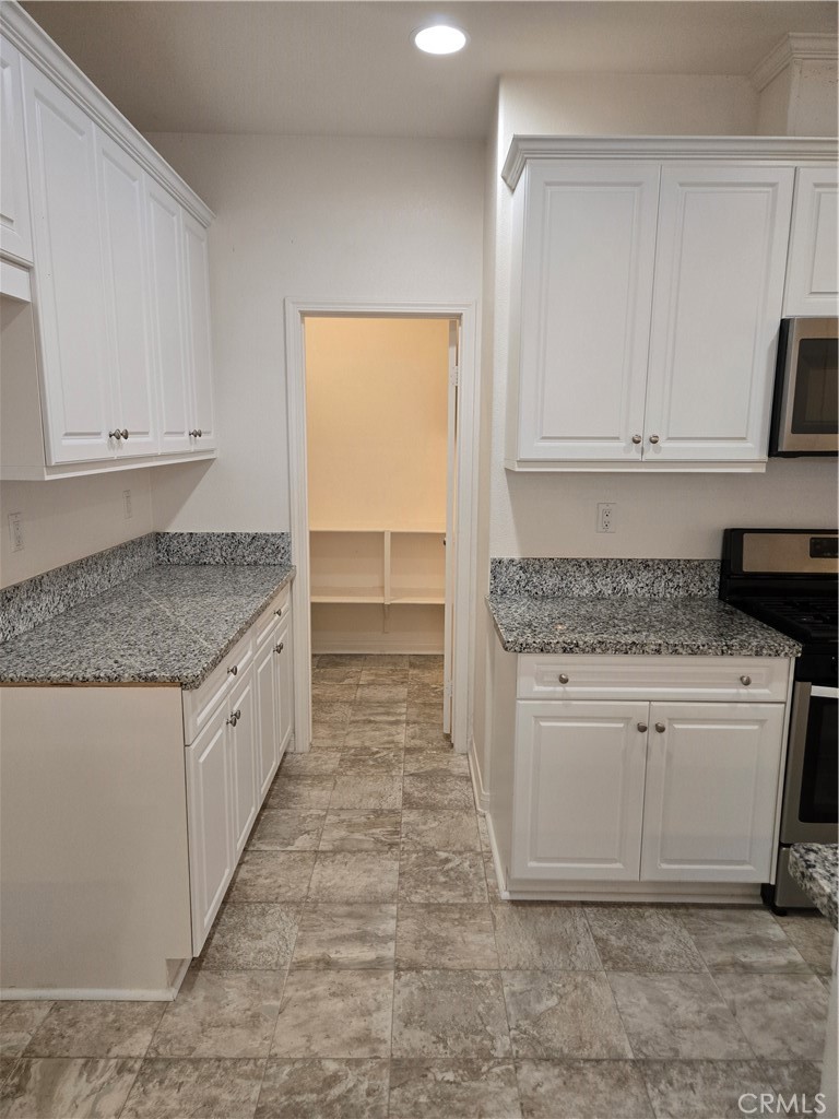 Residential Lease for rent at 11014 Via Del Corso, Riverside CA featuring 4 beds and 3 baths