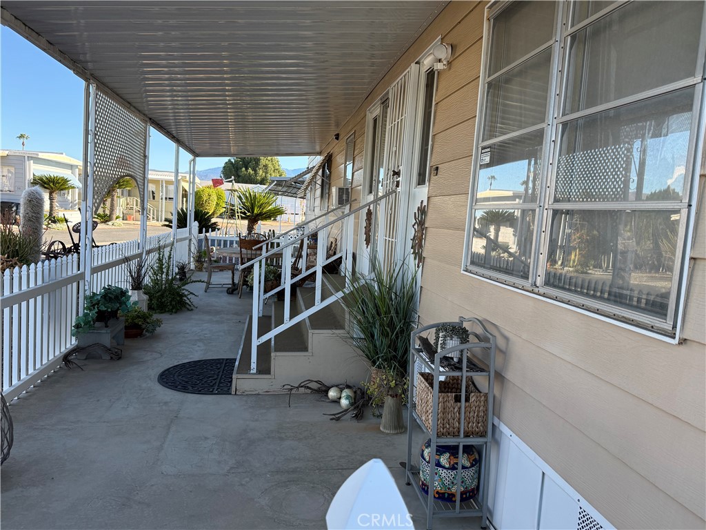 Manufactured In Park for sale at 332 N Lyon, Hemet CA featuring 2 beds and 2 baths