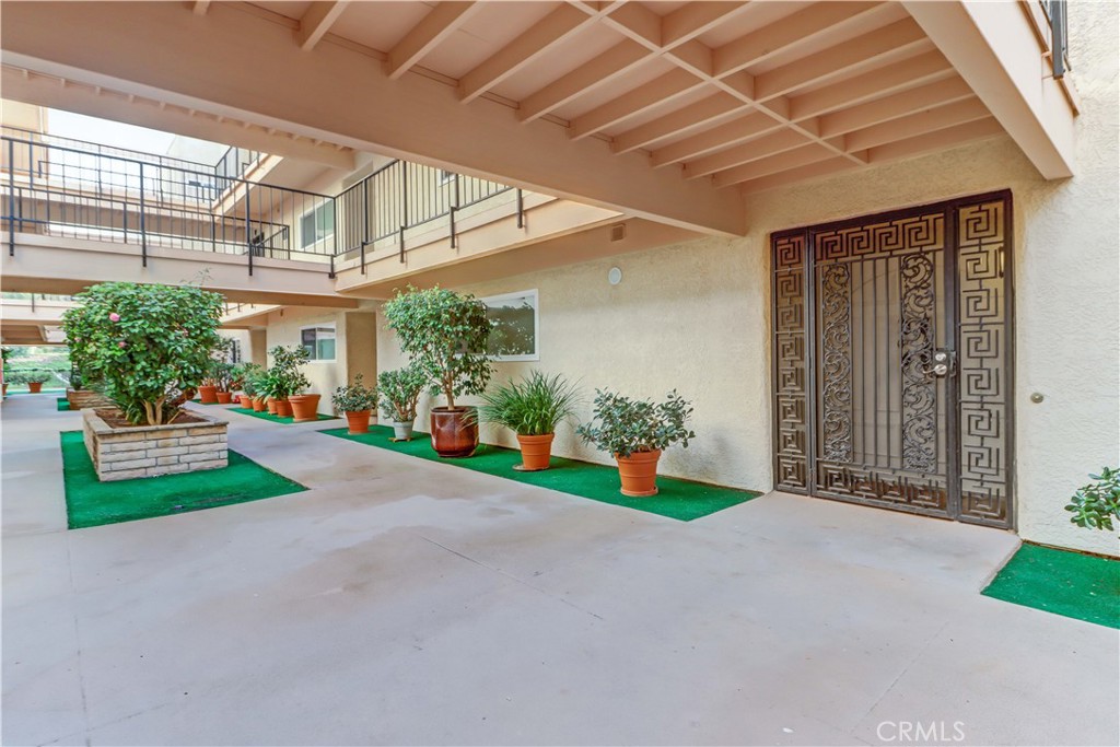 Residential for sale at 5519 Paseo Del Lago 1G, Laguna Woods CA featuring 2 beds and 2 baths