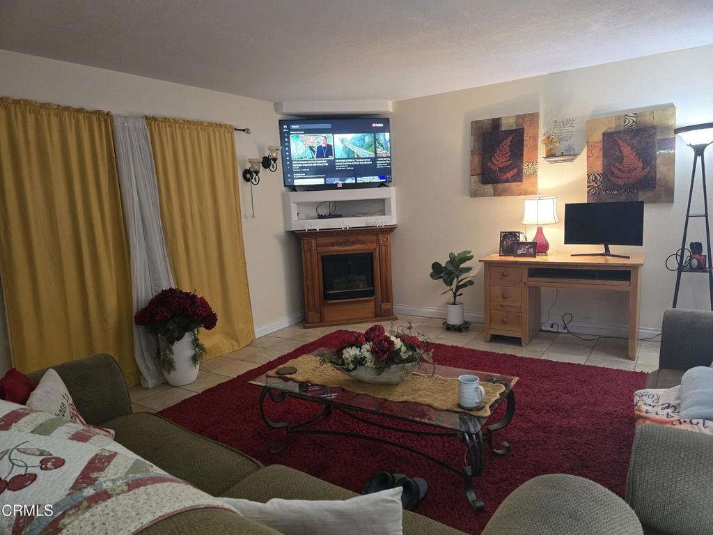 Residential for sale at 2213 Miramar Walk 2213, Oxnard CA featuring 3 beds and 2 baths