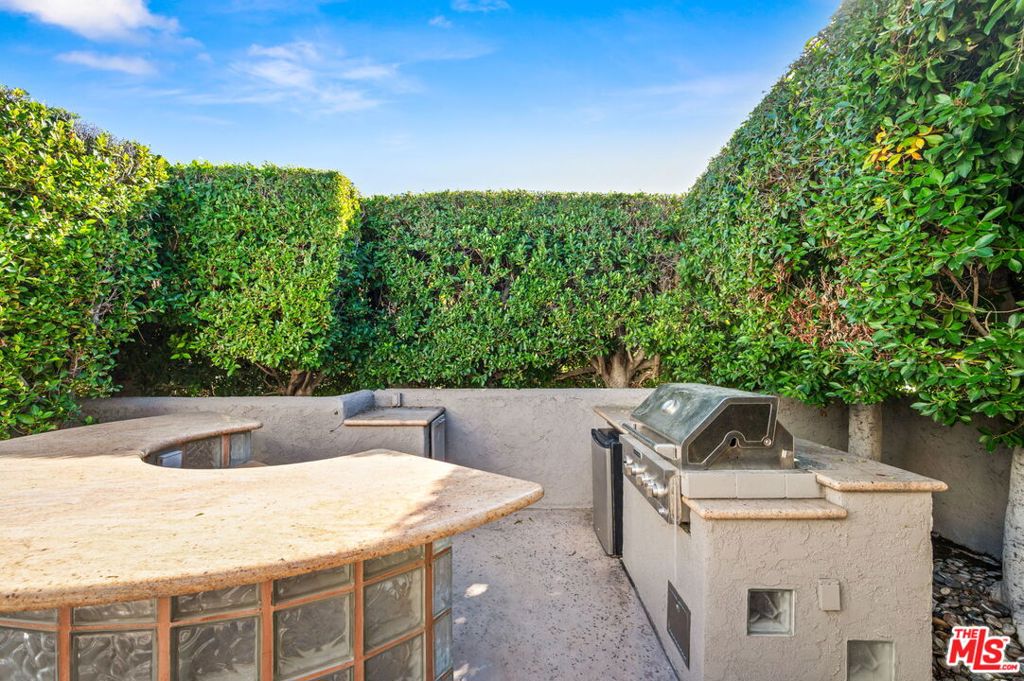 Residential for sale at 1650 E Murray Canyon Drive, Palm Springs CA featuring 3 beds and 4 baths