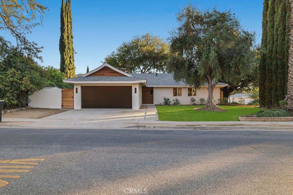 Residential for sale at 913 Mountain View, Ojai CA featuring 4 beds and 3 baths