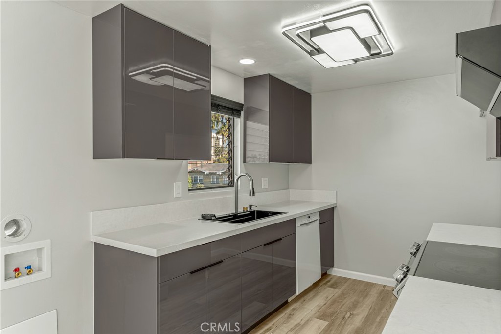 Residential for sale at 401 W 5th Street 3B, Long Beach CA featuring 2 beds and 2 baths