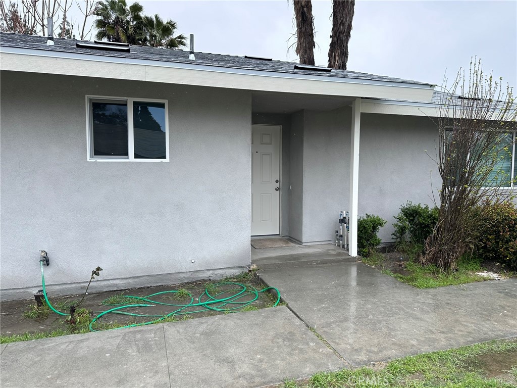 Residential Lease for rent at 41720 Marine, Hemet CA featuring 2 beds and 2 baths