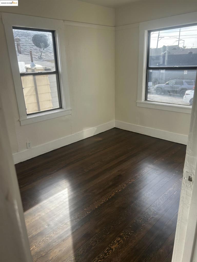 Residential for sale at 2618 E 20Th St, Oakland CA featuring 3 beds and 1 bath