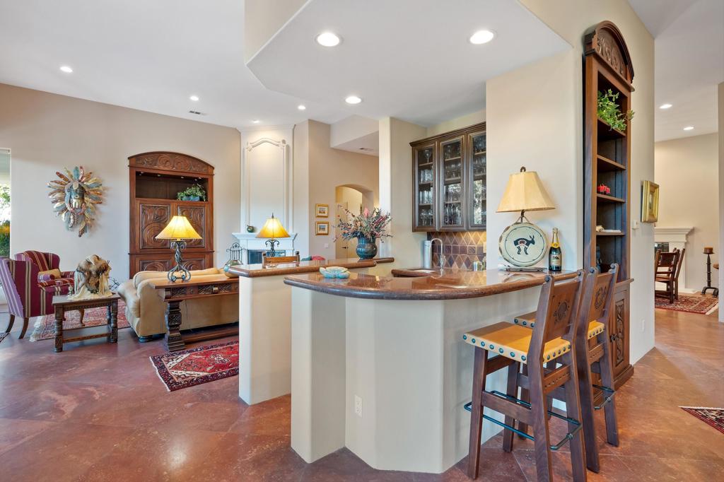 Residential for sale at 80935 Weiskopf, La Quinta CA featuring 3 beds and 5 baths