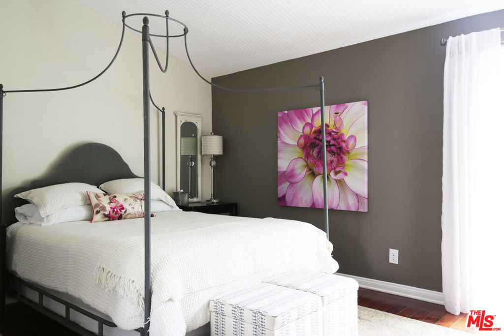 Residential Lease for rent at 603 S Prospect Avenue 301, Redondo Beach CA featuring 3 beds and 2 baths