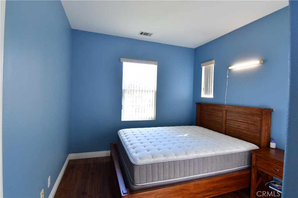 Residential Lease for rent at 10 Coriander, Irvine CA featuring 4 beds and 3 baths