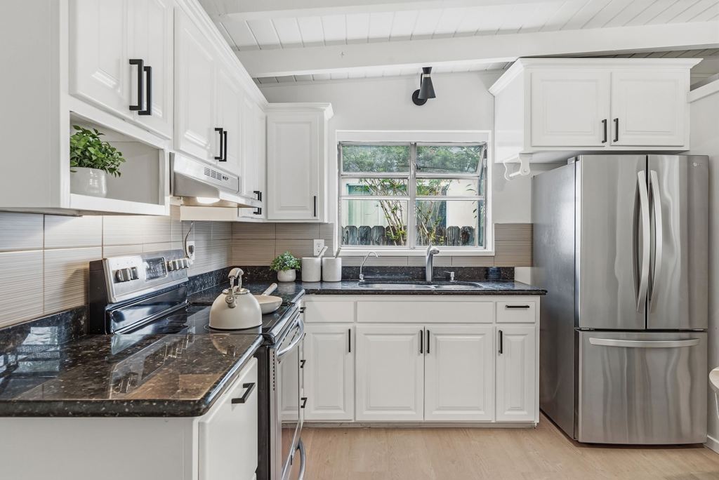 Residential for sale at 682 Patoma Ct, Fremont CA featuring 3 beds and 2 baths