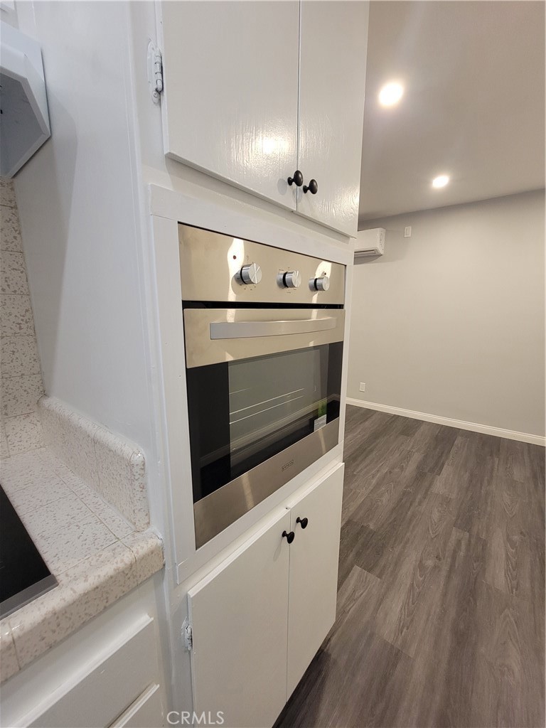 Residential Lease for rent at 525 Fischer Street 6, Glendale CA featuring 1 bed and 1 bath