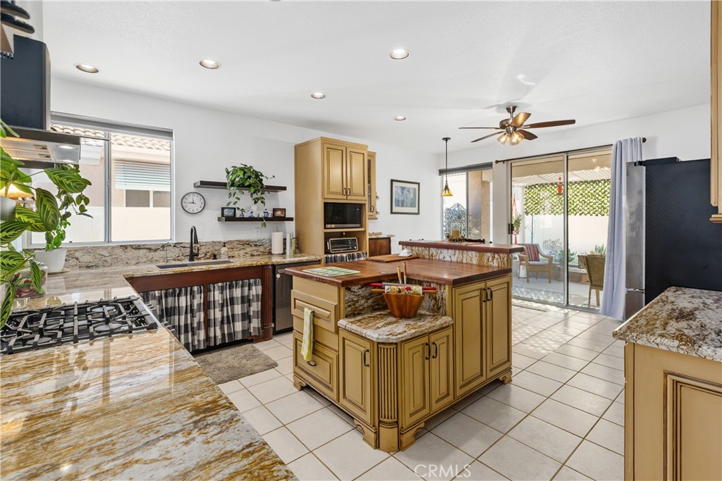 Residential for sale at 26923 Circus, Menifee CA featuring 2 beds and 2 baths