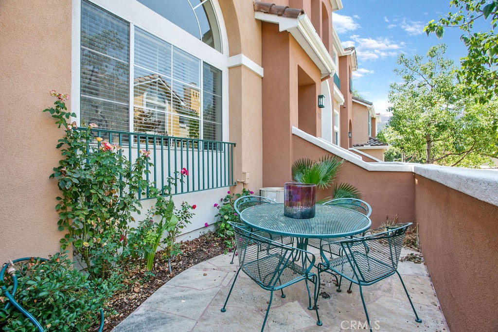 Residential Lease for rent at 307 Marinella Aisle, Irvine CA featuring 3 beds and 3 baths