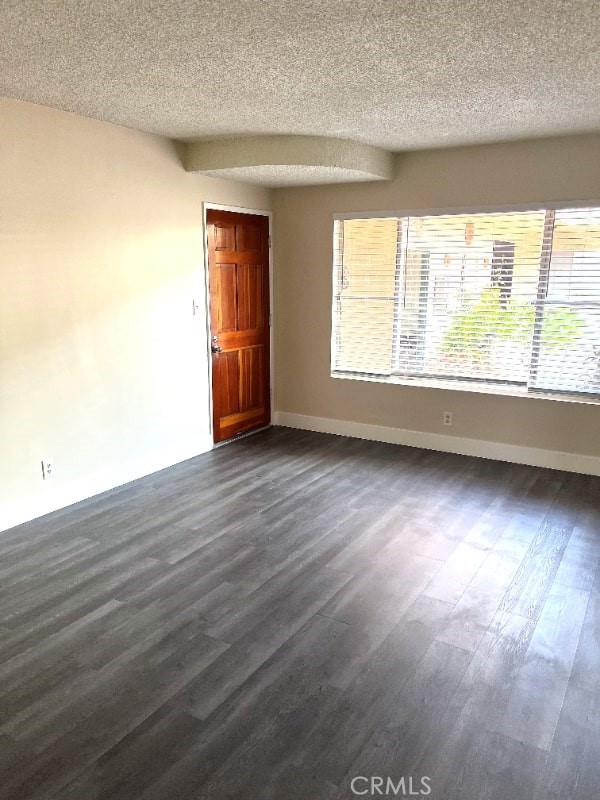 Residential Lease for rent at 2115 Placentia Avenue 1, Costa Mesa CA featuring 2 beds and 2 baths