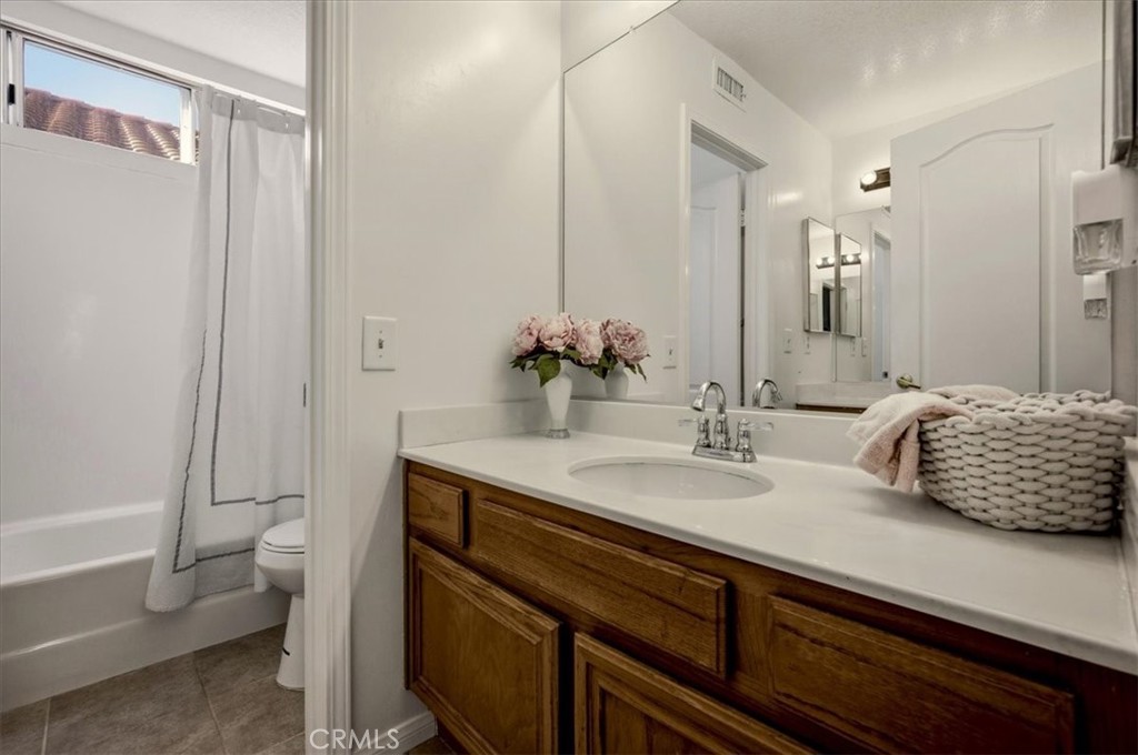 Residential for sale at 24599 Calle San Vicente, Murrieta CA featuring 4 beds and 3 baths