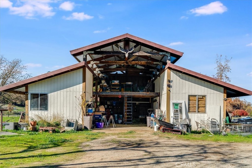 Residential for sale at 14600 Sandoval, Atascadero CA featuring 3 beds and 2 baths