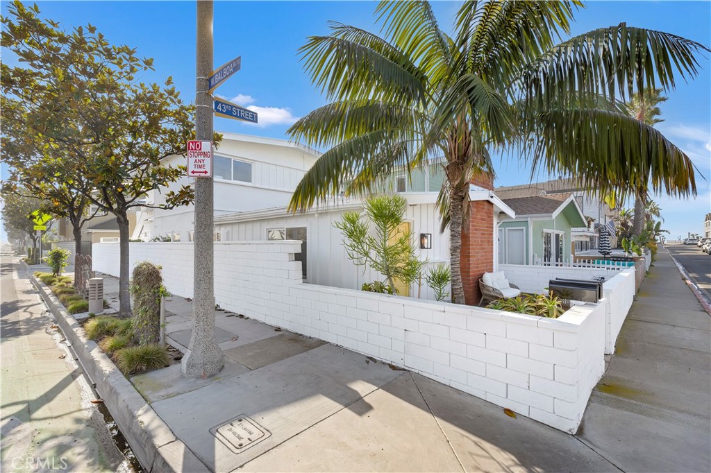 Residential Income for sale at 130 43rd, Newport Beach CA