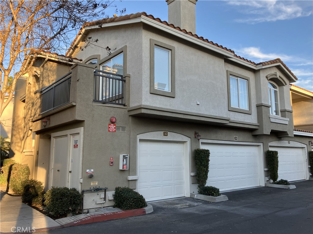 Residential Lease for rent at 37 Via Barcelona, Rancho Santa Margarita CA featuring 3 beds and 2 baths