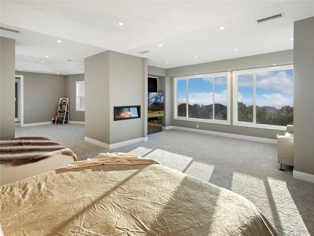 Residential for sale at 3111 Gardenia, Yorba Linda CA featuring 6 beds and 8 baths