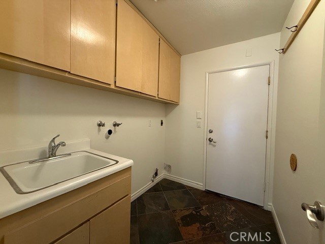 Residential Lease for rent at 2778 Delpha Court, Thousand Oaks CA featuring 5 beds and 3 baths