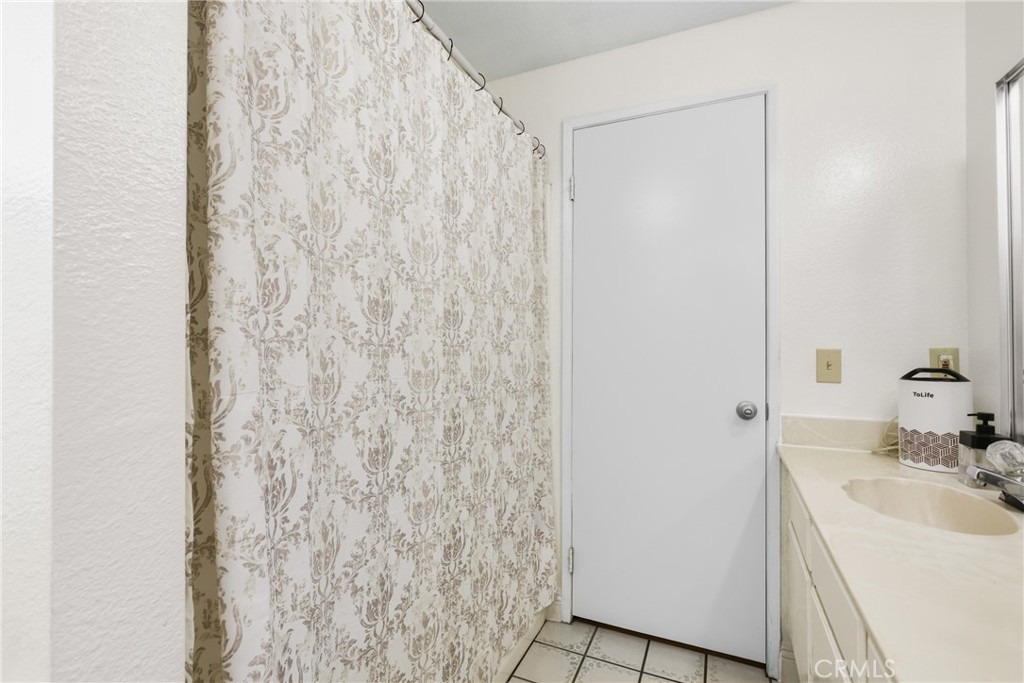 Residential for sale at 377 Quandt Ranch, San Jacinto CA featuring 2 beds and 2 baths