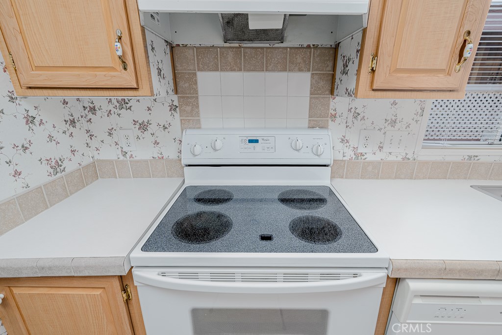 Residential for sale at 1718 Burr Oak Way, Hemet CA featuring 3 beds and 2 baths