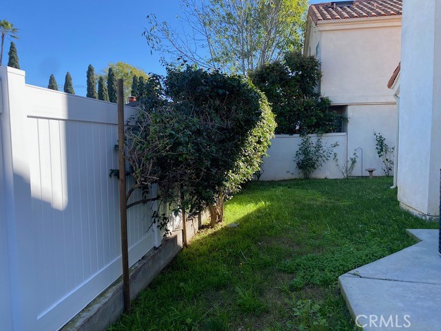 Residential for sale at 286 Carefree, Costa Mesa CA featuring 3 beds and 3 baths