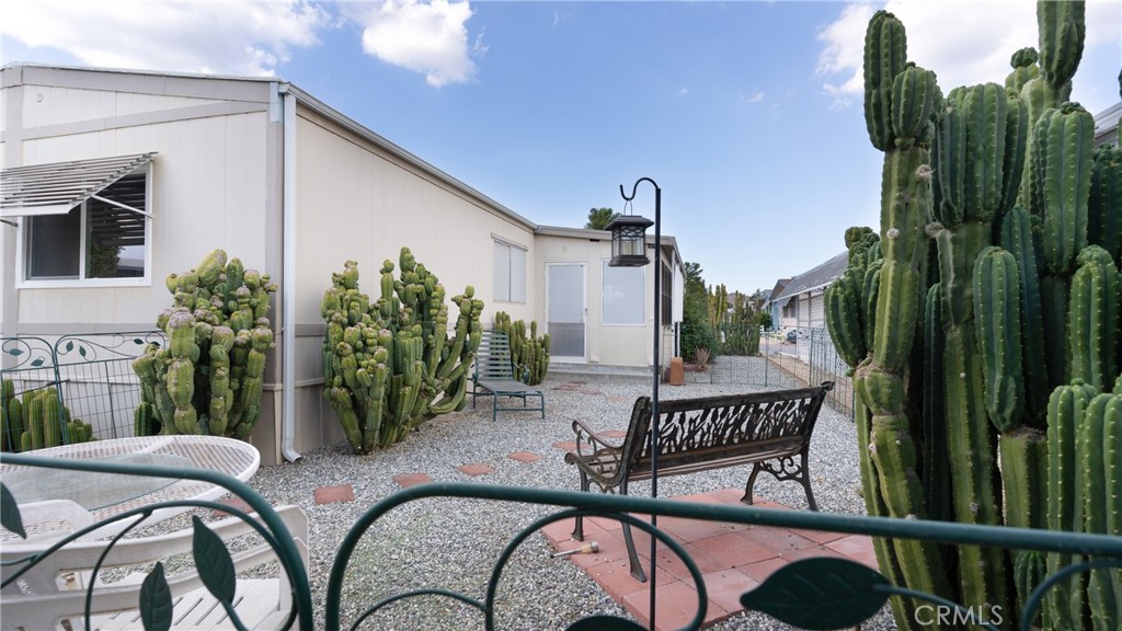 Manufactured In Park for sale at 5001 W Florida Avenue 224, Hemet CA featuring 2 beds and 2 baths