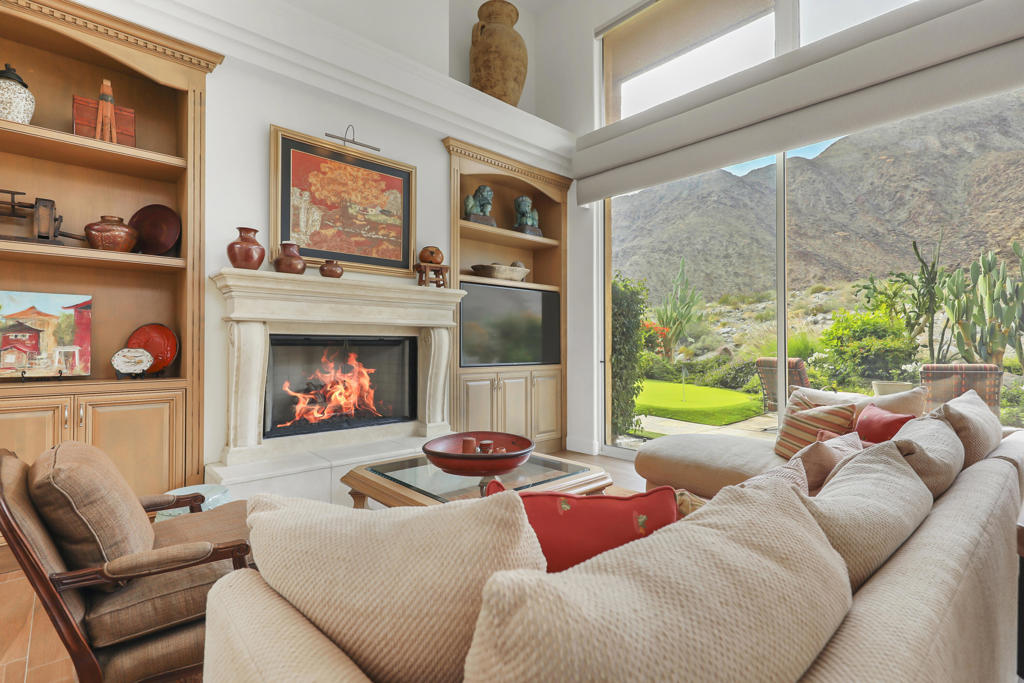 Residential for sale at 49055 Calle Flora, La Quinta CA featuring 3 beds and 5 baths