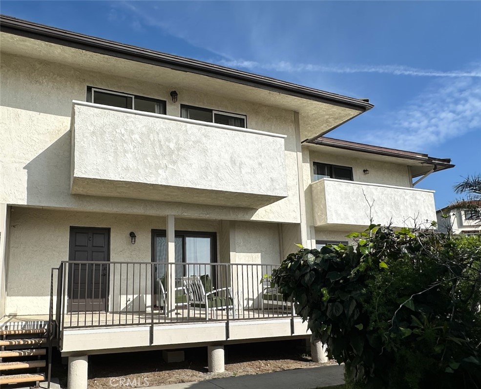 Residential Lease for rent at 321 Acebo Lane C, San Clemente CA featuring 3 beds and 2 baths