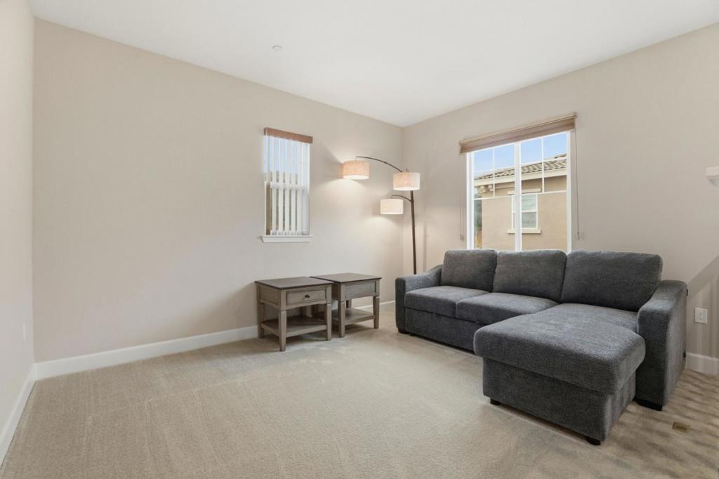 Residential Lease for rent at 2631 Grassland Way, Gilroy CA featuring 5 beds and 5 baths