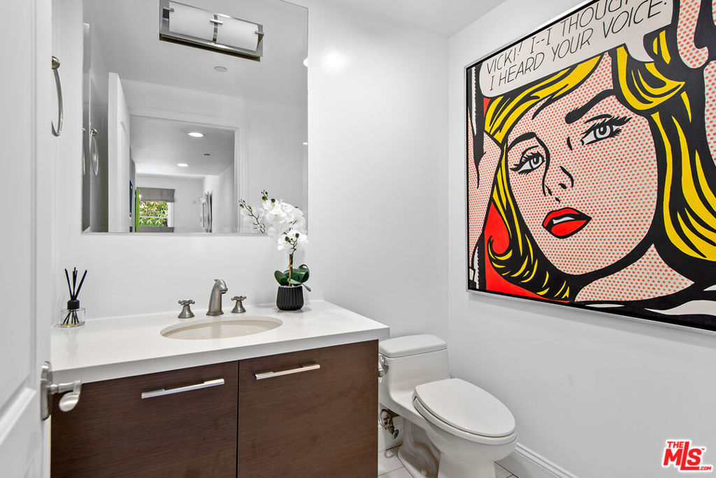 Residential Lease for rent at 718 N Croft Avenue 103, Los Angeles CA featuring 3 beds and 3 baths