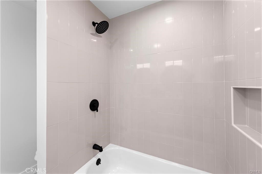 Residential Lease for rent at 23795 Avenida Columbia, Mission Viejo CA featuring 4 beds and 2 baths