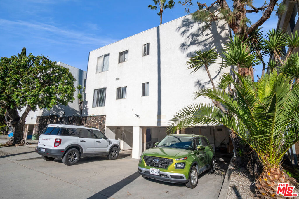 Residential Income for sale at 1243 12th Street, Santa Monica CA featuring 36 beds and 36 baths