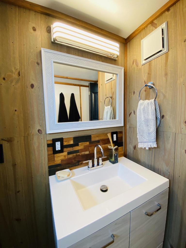 Manufactured In Park for sale at 90 Jupiter Street, Palm Springs CA featuring 1 bed and 1 bath