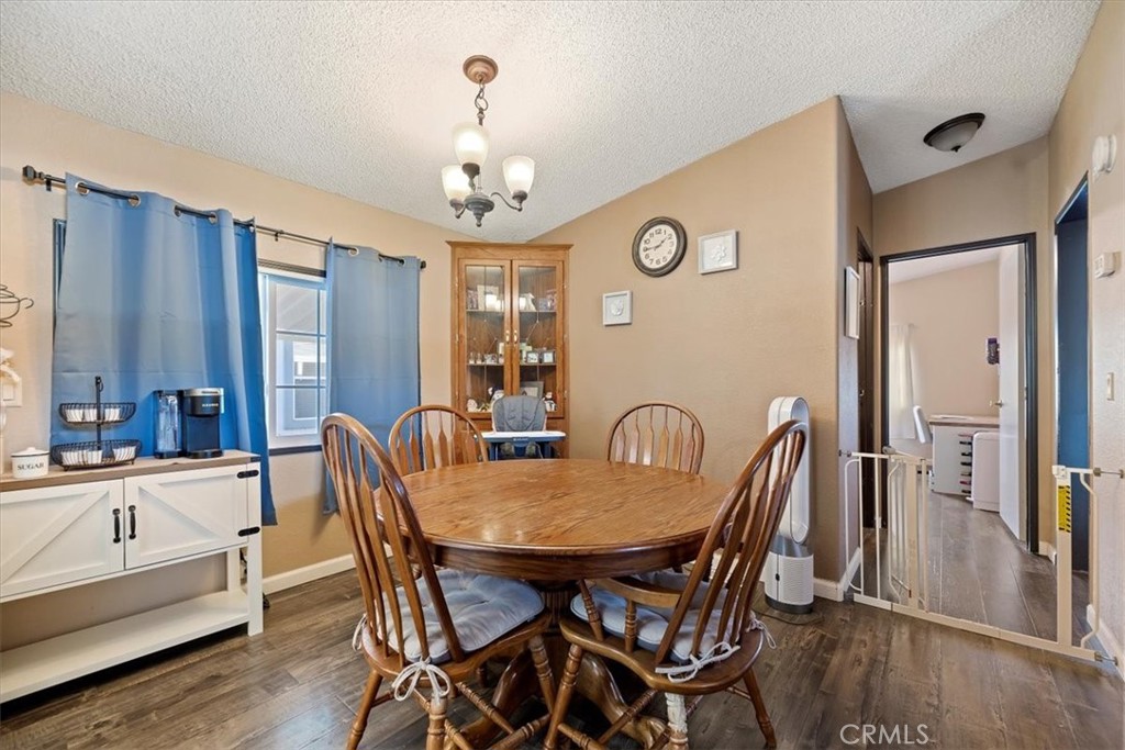 Manufactured In Park for sale at 4901 Green River 181, Corona CA featuring 3 beds and 2 baths