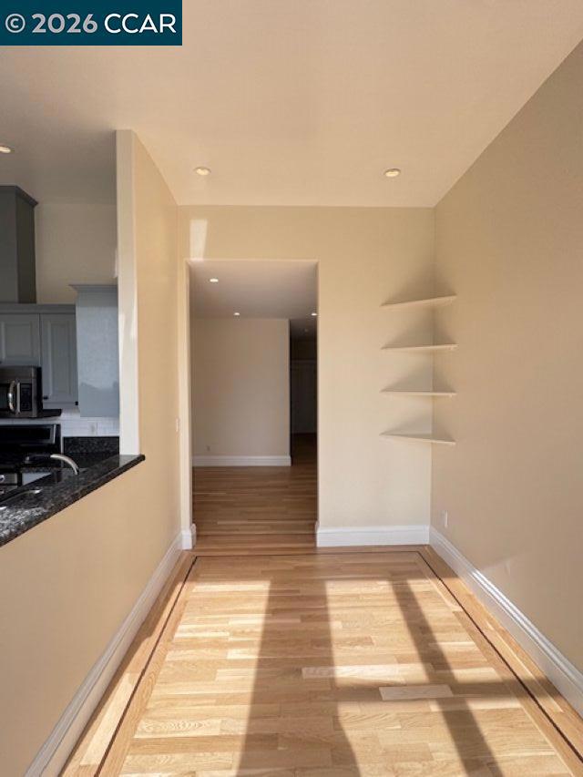 Residential Lease for rent at 3651 16th, San Francisco, San Francisco County CA featuring 4 beds and 2 baths