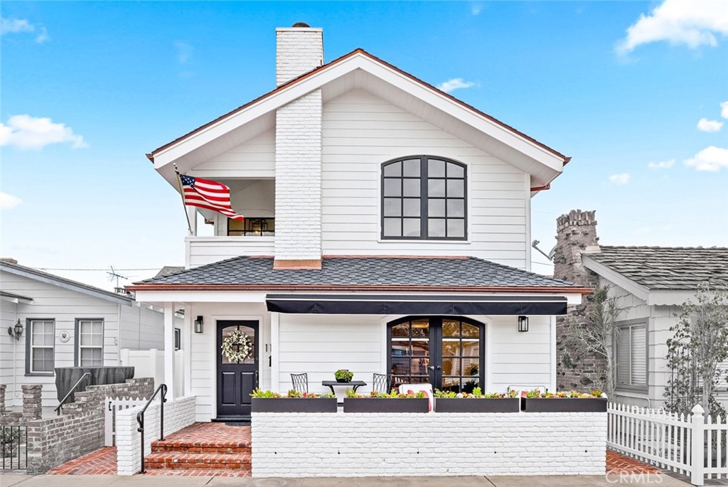 Residential Lease for rent at 117 Marine Avenue, Newport Beach CA featuring 5 beds and 5 baths