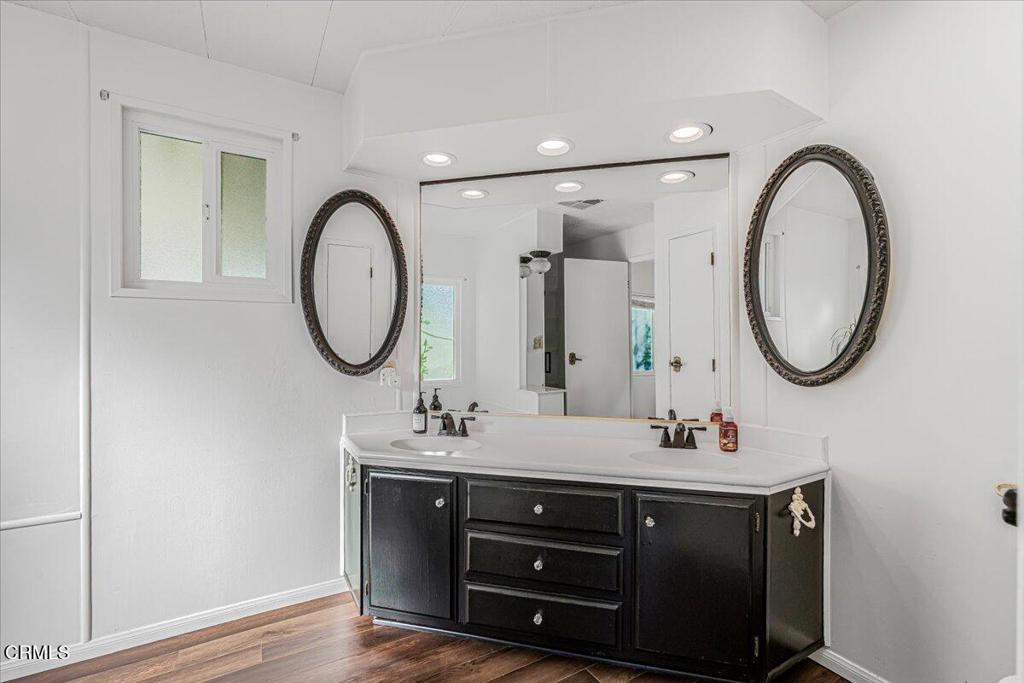 Manufactured In Park for sale at 15750 E Arroyo Drive 172, Moorpark CA featuring 2 beds and 2 baths