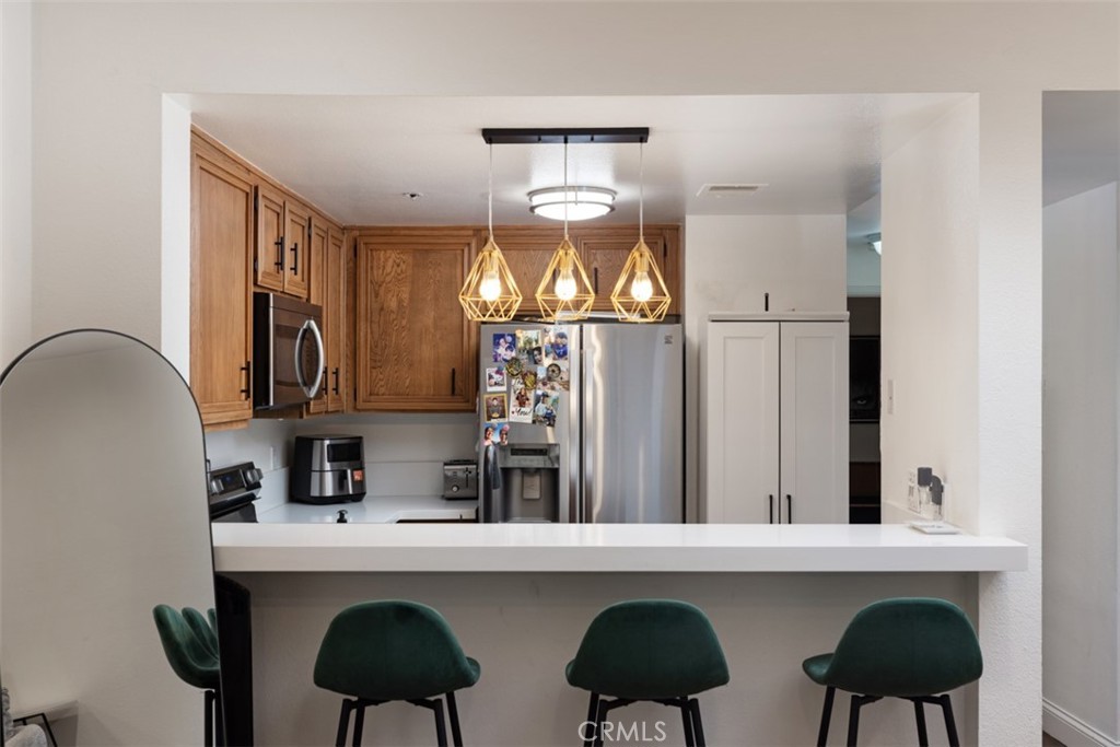 Residential for sale at 720 W 4th 110, Long Beach CA featuring 1 bed and 2 baths