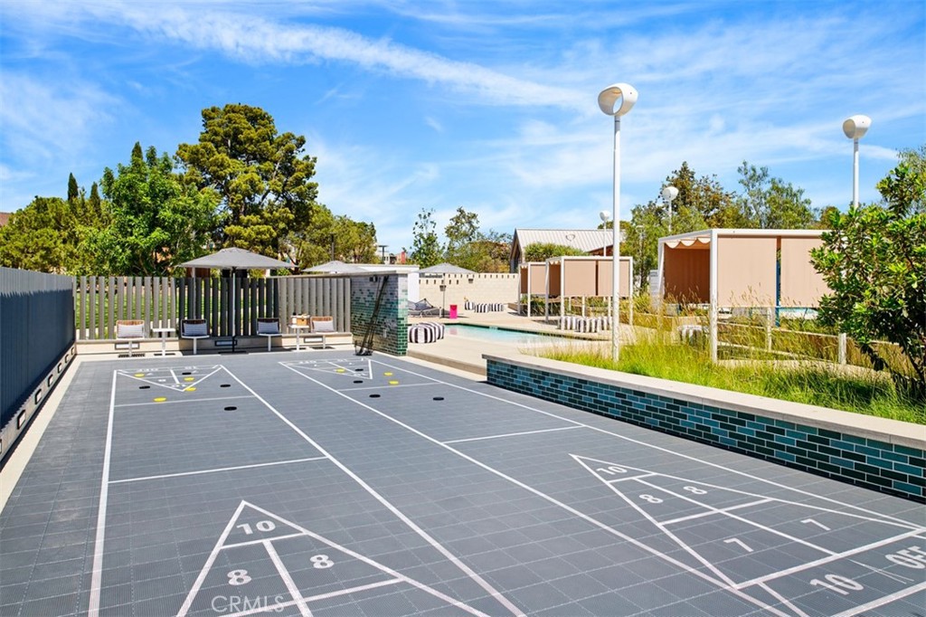 Residential for sale at 105 Isla, Irvine CA featuring 4 beds and 4 baths