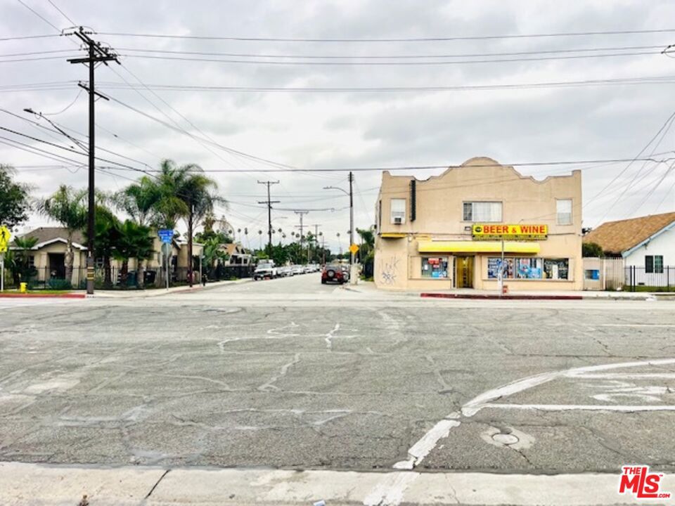 Residential Income for sale at 6525 Holmes Avenue, Los Angeles CA