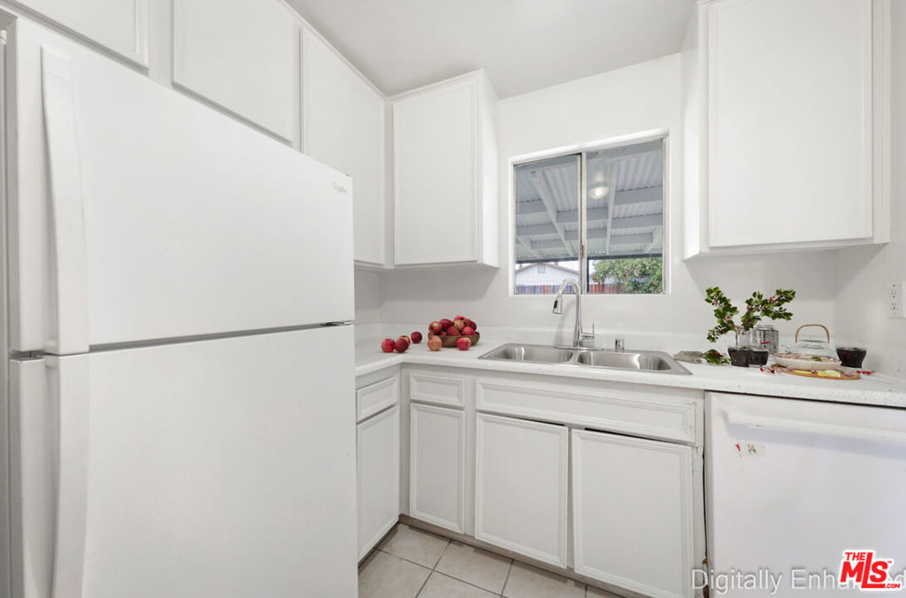 Residential for sale at 1040 Iris Street, Wasco CA featuring 3 beds and 2 baths