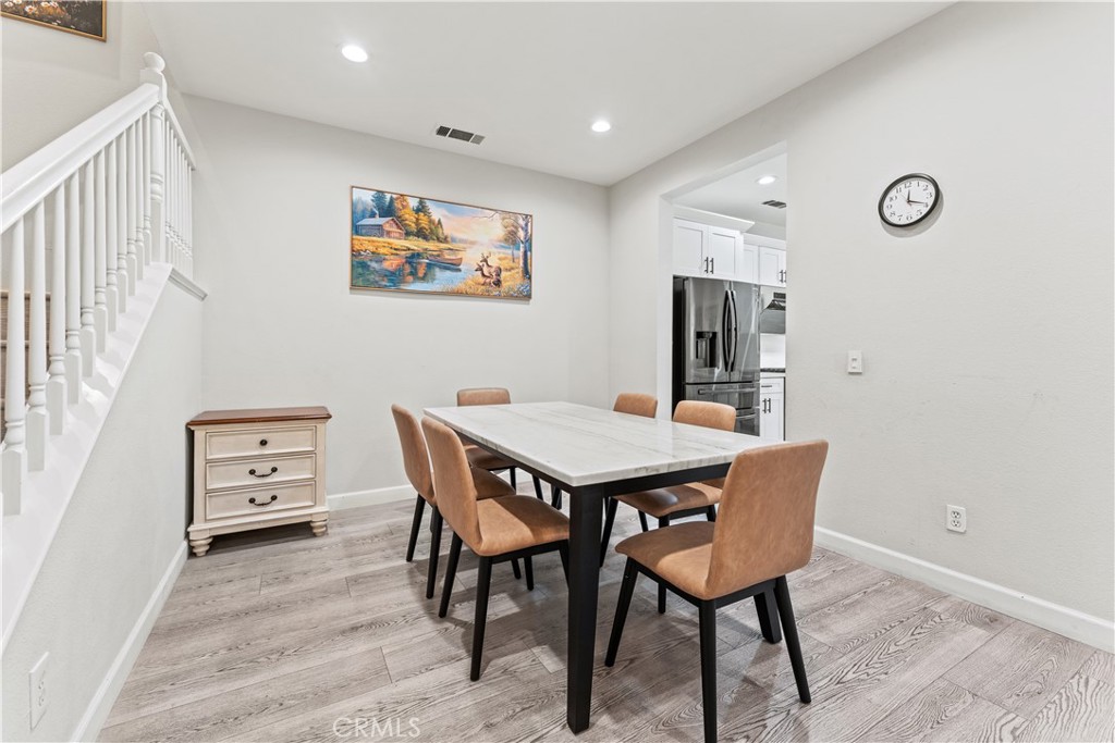 Residential Lease for rent at 21 New Jersey, Irvine CA featuring 5 beds and 3 baths