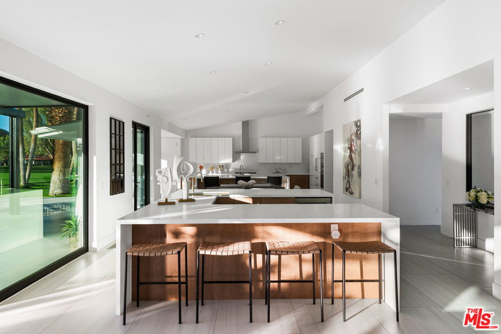 Residential for sale at 49723 Avenida Montero, La Quinta CA featuring 5 beds and 5 baths