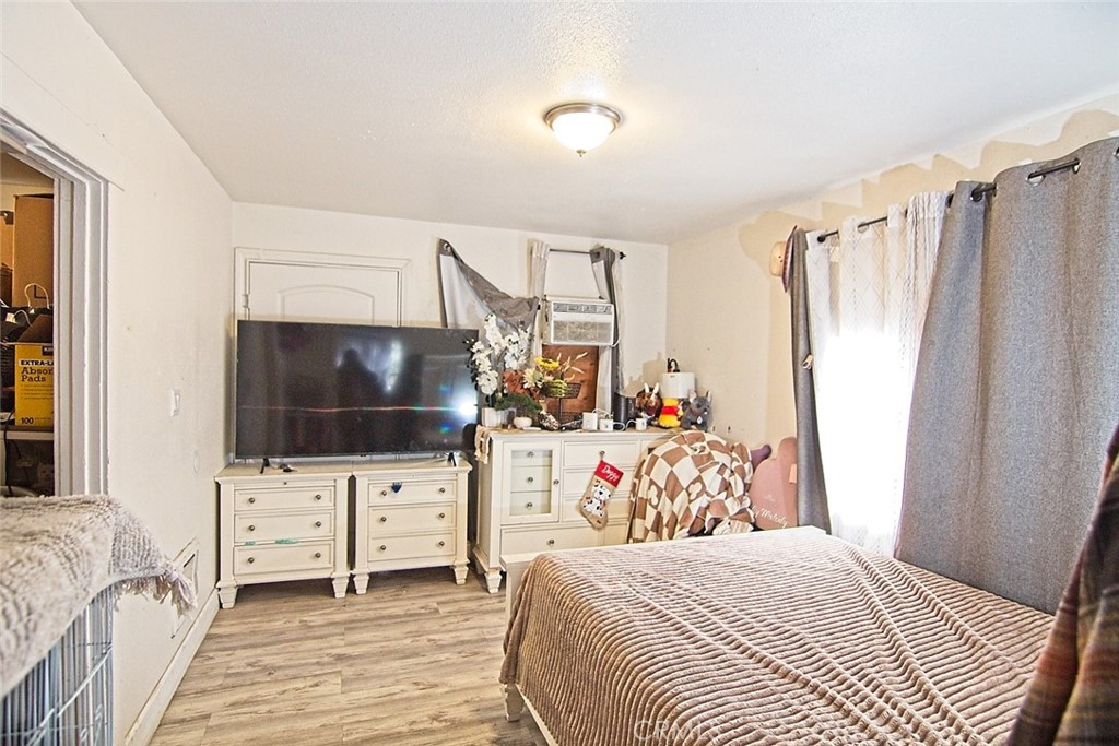 Residential Income for sale at 6905 Compton, Los Angeles CA