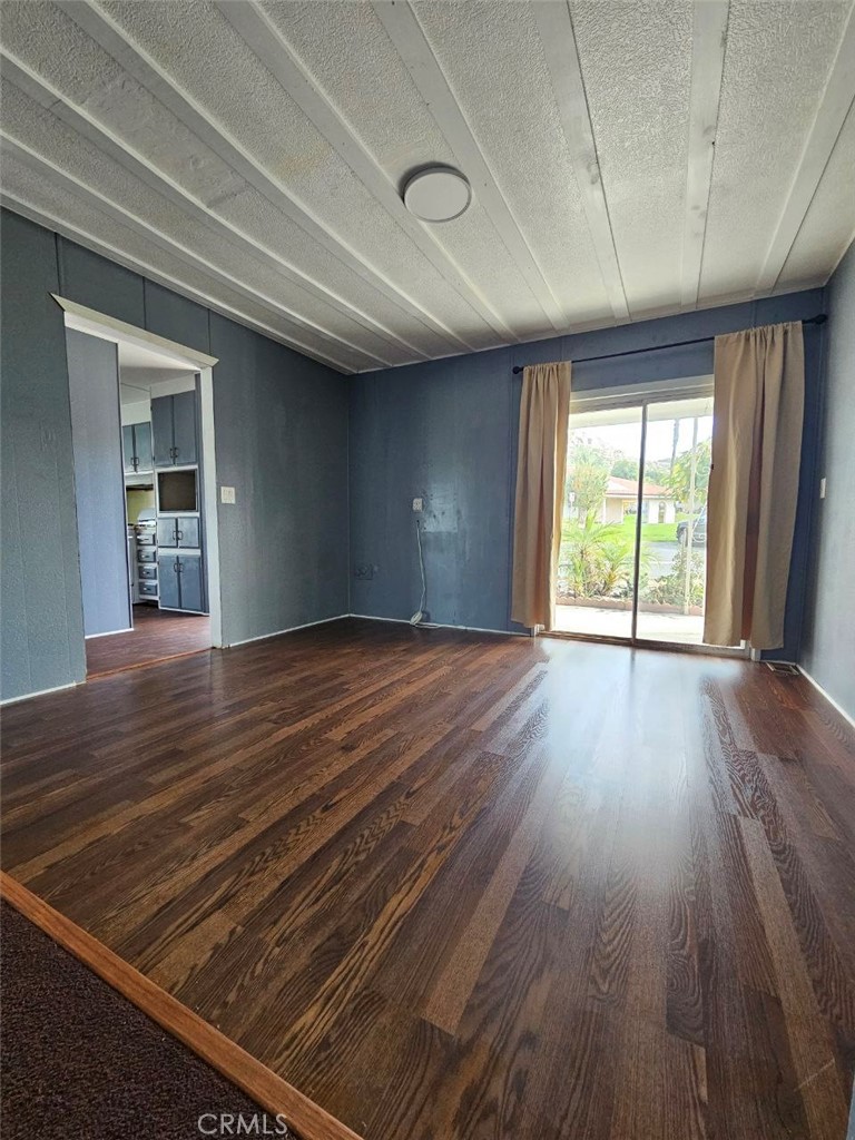 Manufactured In Park for sale at 1536 S State Street 156, Hemet CA featuring 2 beds and 2 baths