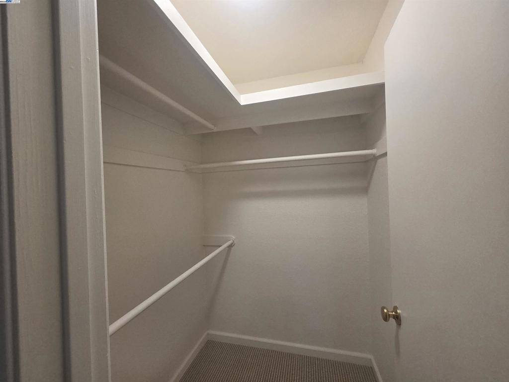 Residential Lease for rent at 6084 VIA DE LOS CERROS, Pleasanton CA featuring 3 beds and 3 baths