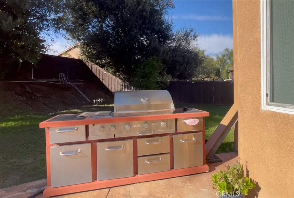 Residential for sale at 33721 Verbena, Murrieta CA featuring 4 beds and 6 baths