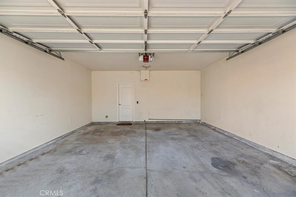 Residential Lease for rent at 637 N. Fairview St 102, Burbank CA featuring 3 beds and 3 baths
