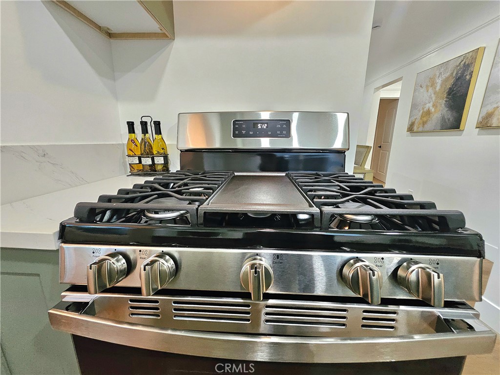 Duplex for sale at 3104 W 43rd Place, Los Angeles, CA featuring 6 beds and 4 baths